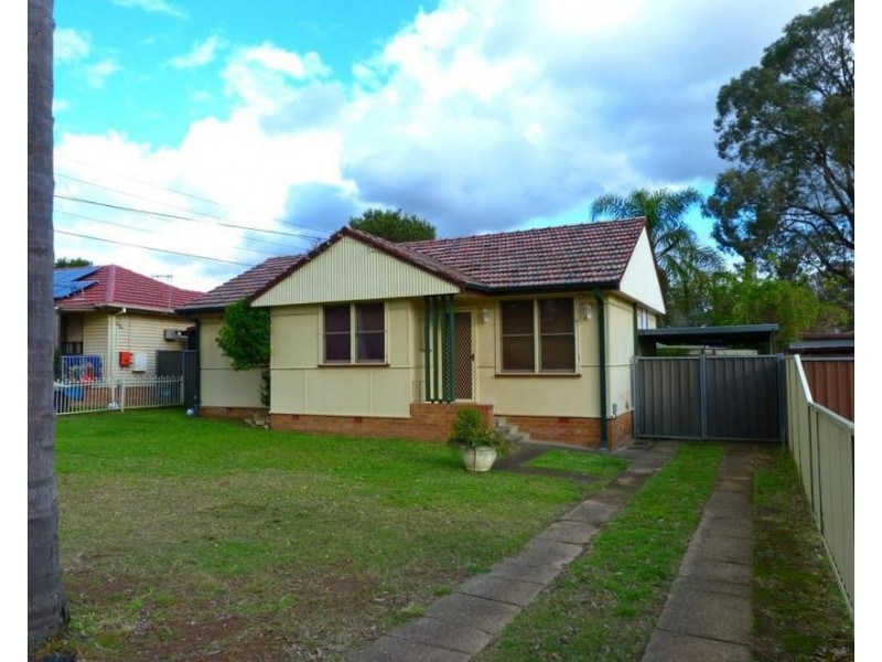 36 Lingayen Avenue, Lethbridge Park NSW 2770