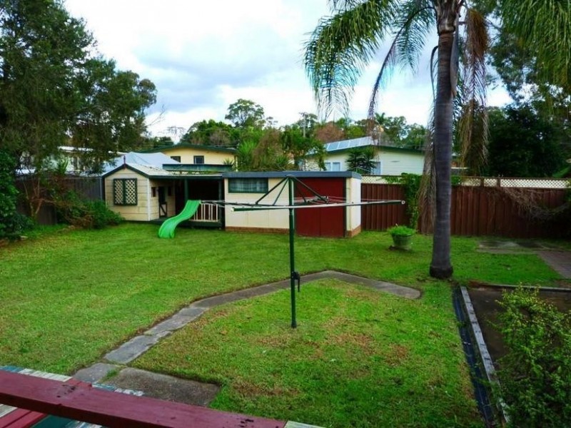 36 Lingayen Avenue, Lethbridge Park NSW 2770