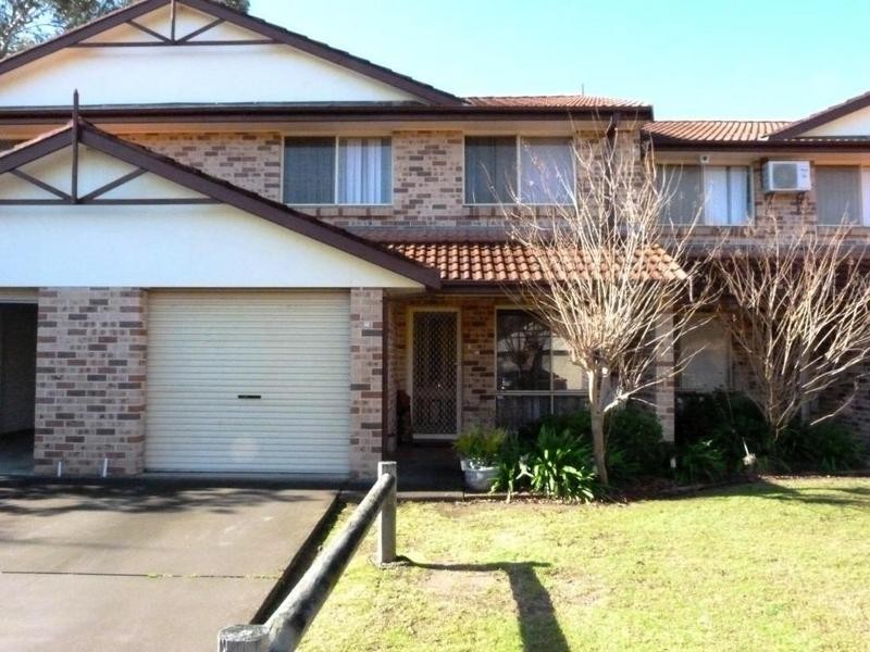 2/2 Bayton Street, Oxley Park NSW 2760