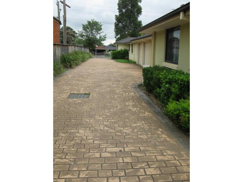 2/84 Adelaide St, Oxley Park NSW 2760