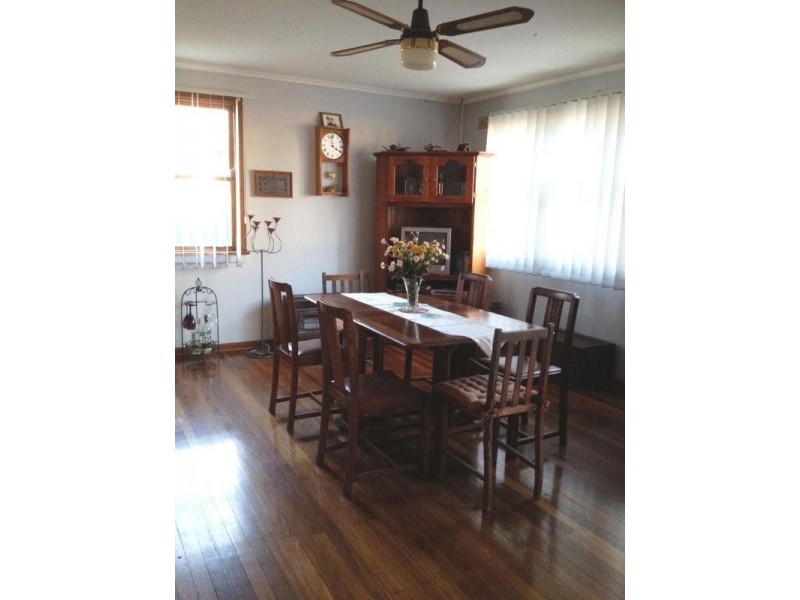 1 Wattle Avenue, North St Marys NSW 2760