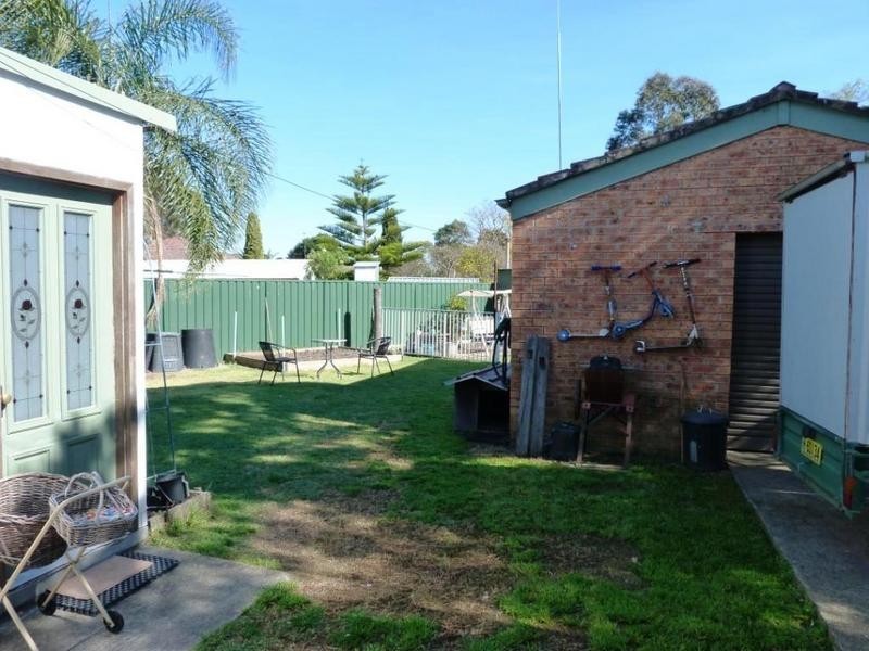 1 Wattle Avenue, North St Marys NSW 2760