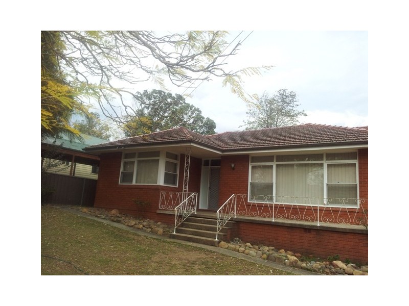 17 GLENVIEW STREET, St Marys NSW 2760