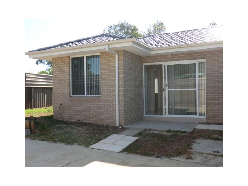16A GRIFFITHS STREET, St Marys NSW 2760
