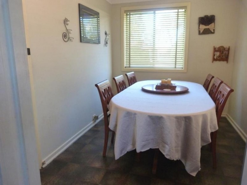 10 Basingstoke Pl, Hebersham NSW 2770