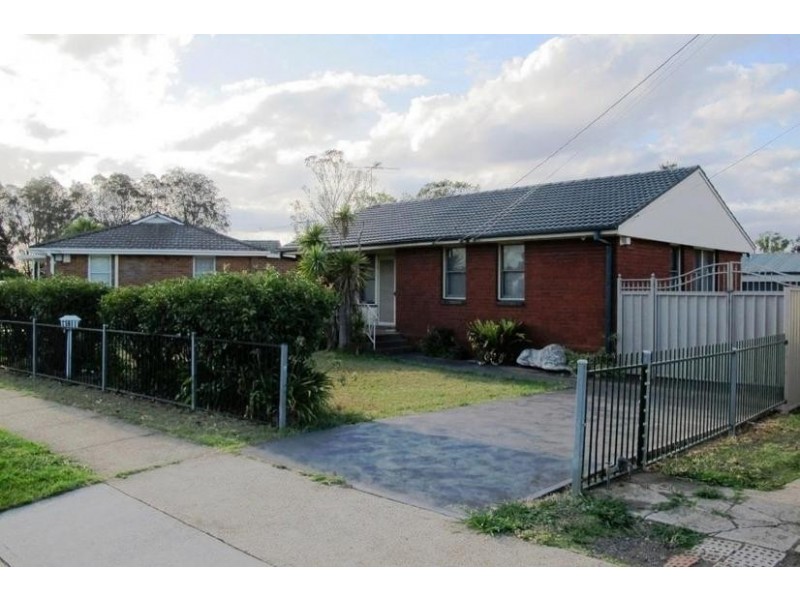 26 Sorensen Cres, Blackett NSW 2770