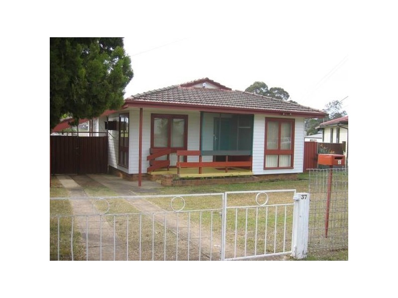 37 Siemens Crescent, Emerton NSW 2770