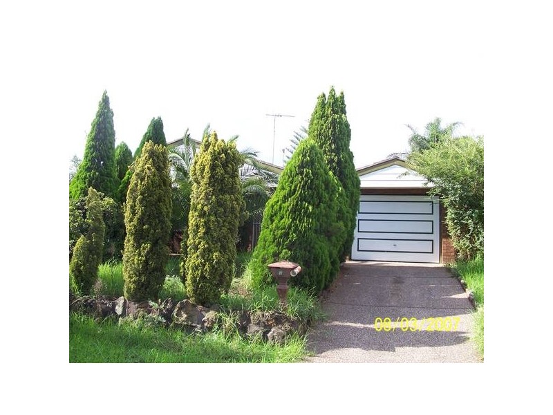 7 BREN CLOSE, St Clair NSW 2759
