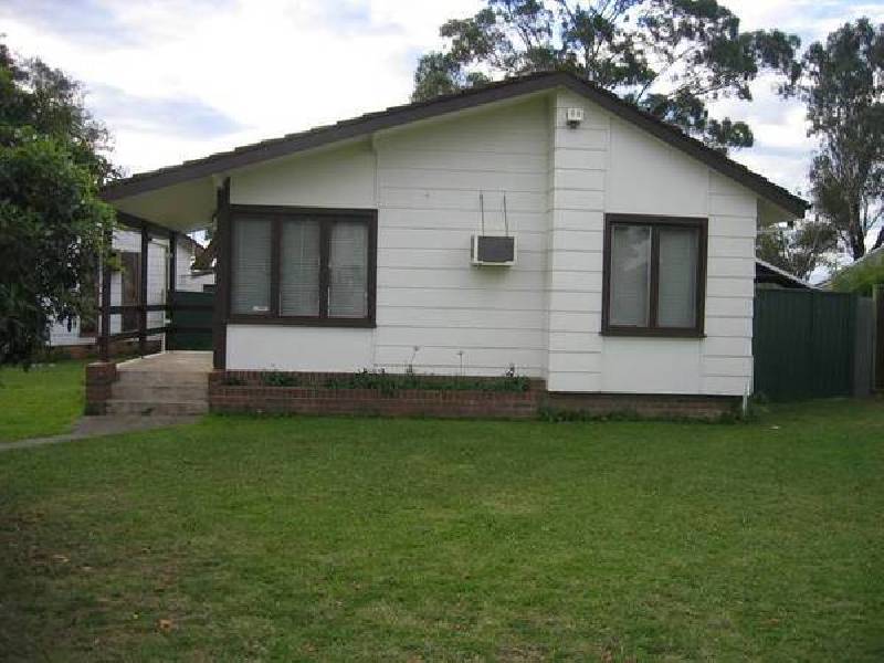 8 BLETCHLEY PLACE, Hebersham NSW 2770