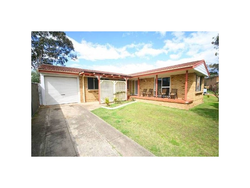 3 Cullen Pl, Dharruk NSW 2770