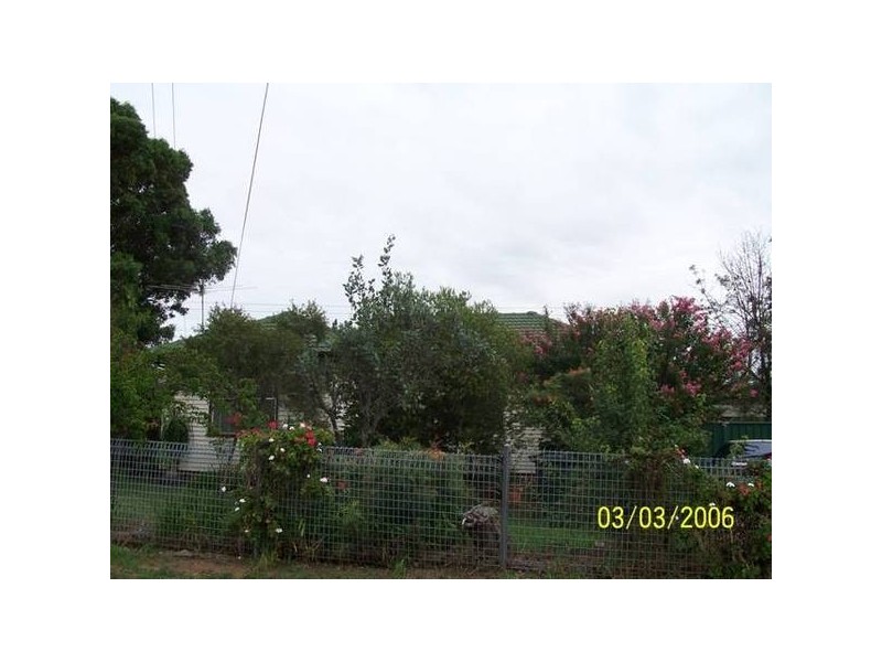 32 Wangaroa Crescent, Lethbridge Park NSW 2770