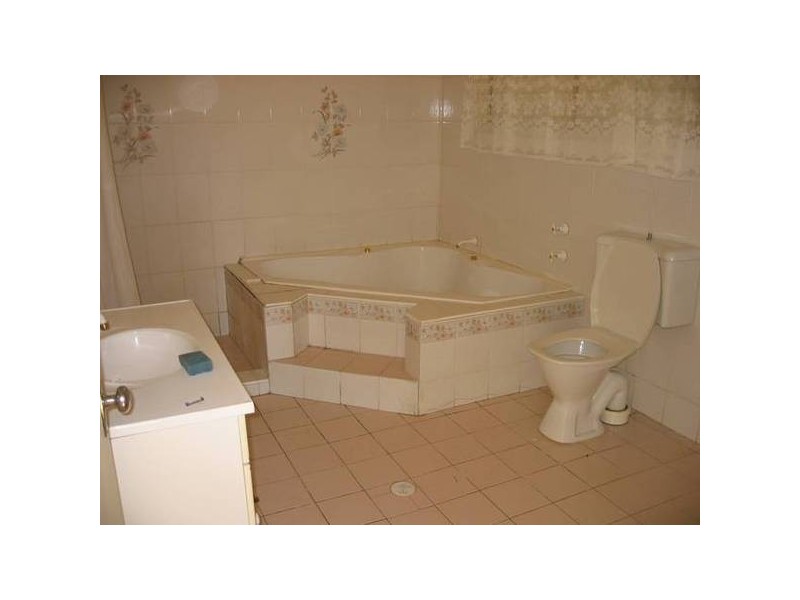 3 Toricelli, Whalan NSW 2770