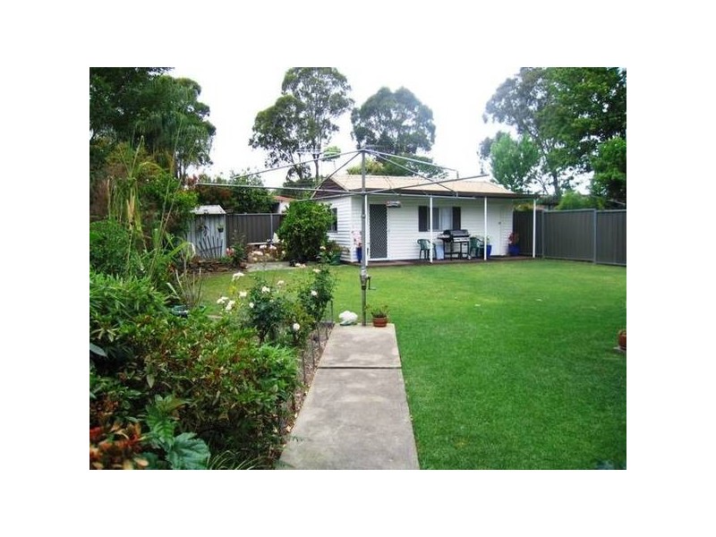 9 Sunda Avenue, Whalan NSW 2770