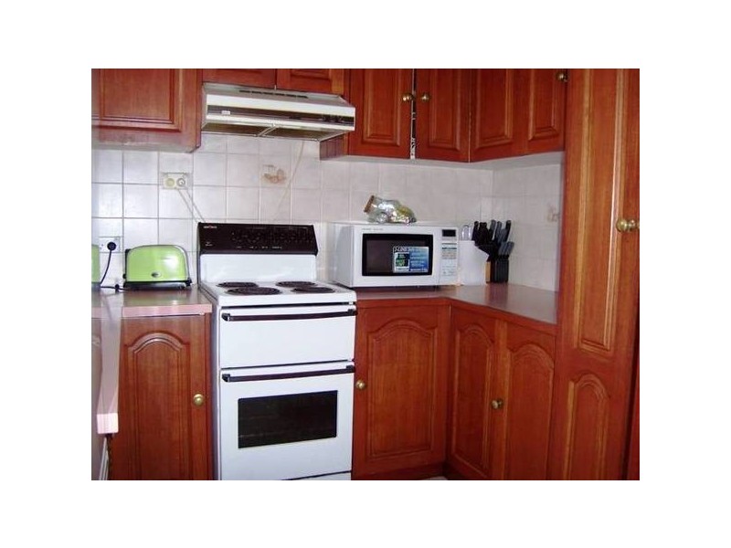 32 Pitcairn Avenue, Lethbridge Park NSW 2770