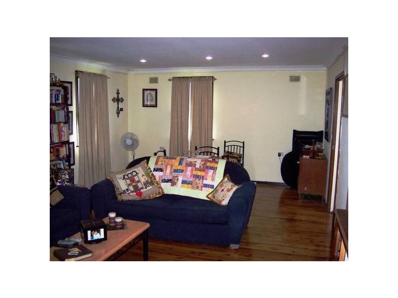 8 Bramble Street, Whalan NSW 2770