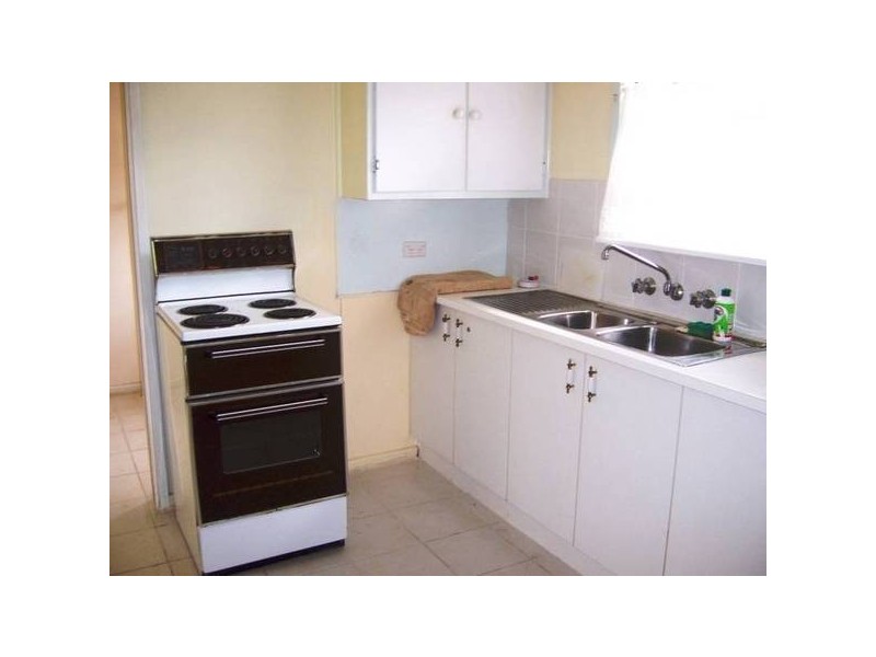 39 Lingayen Avenue, Lethbridge Park NSW 2770