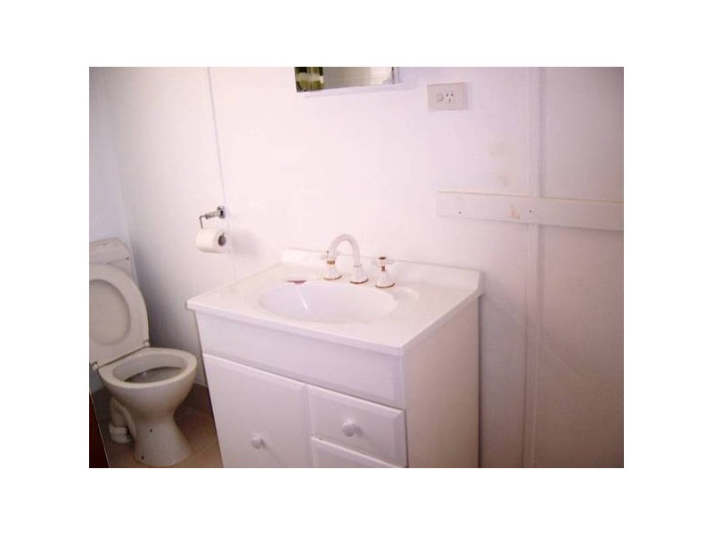 39 Lingayen Avenue, Lethbridge Park NSW 2770