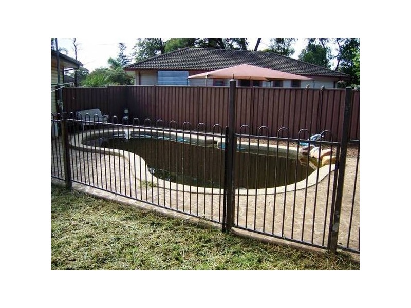 7 Palau Crescent, Lethbridge Park NSW 2770