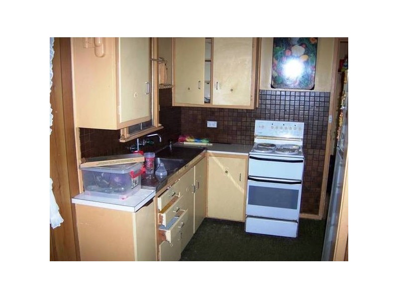 7 Palau Crescent, Lethbridge Park NSW 2770