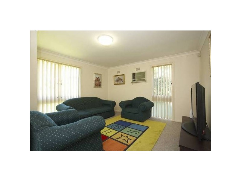 7 Langley Place, Blackett NSW 2770