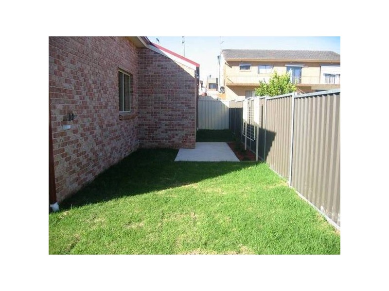 2/45 Sydney Street, St Marys NSW 2760