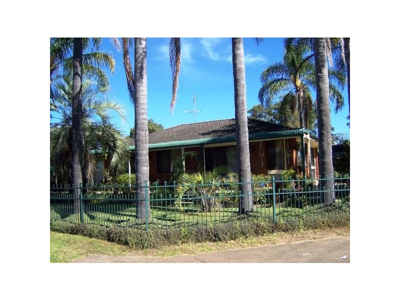 30 Pitcairn Avenue, Lethbridge Park NSW 2770