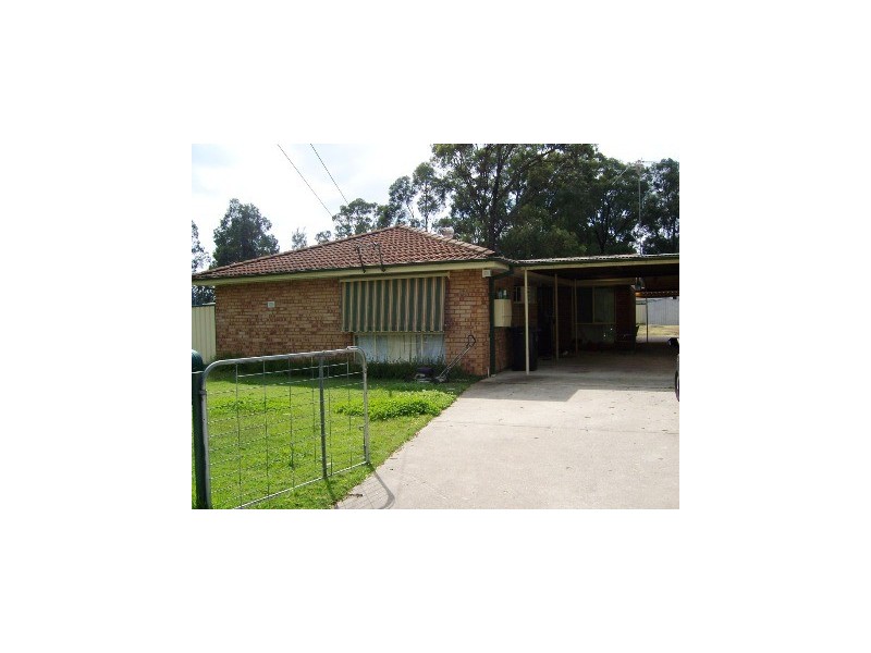 42 MUSCHARRY ROAD, Londonderry NSW 2753