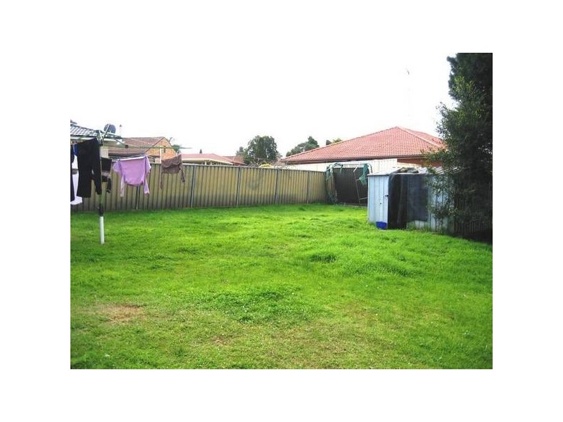 93 Pinecreek Circuit, St Clair NSW 2759