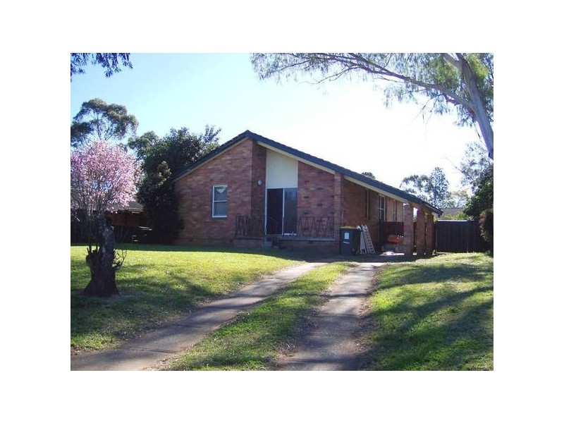 8 Erebus Cres, Tregear NSW 2770