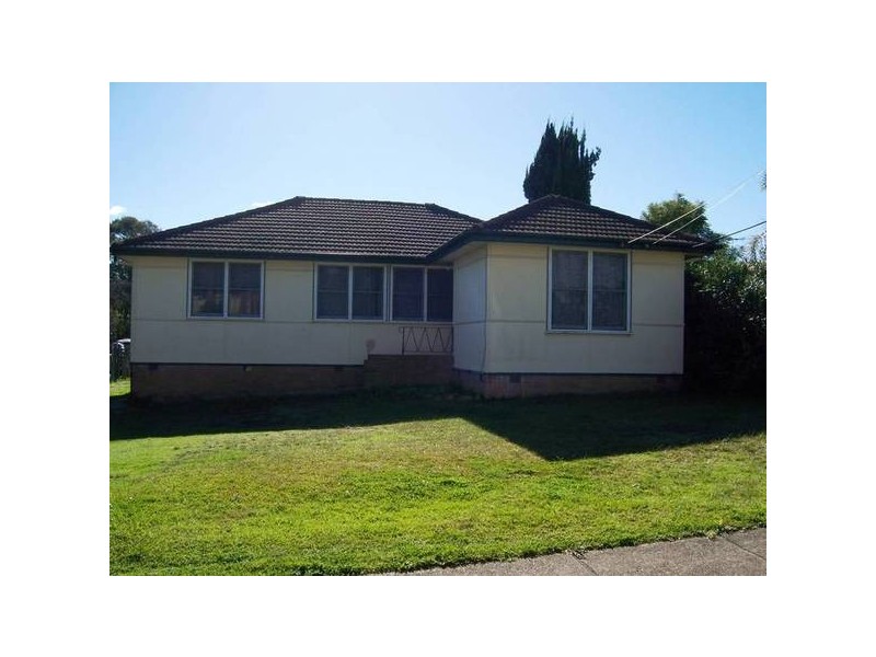 24 Waikanda Crescent, Whalan NSW 2770