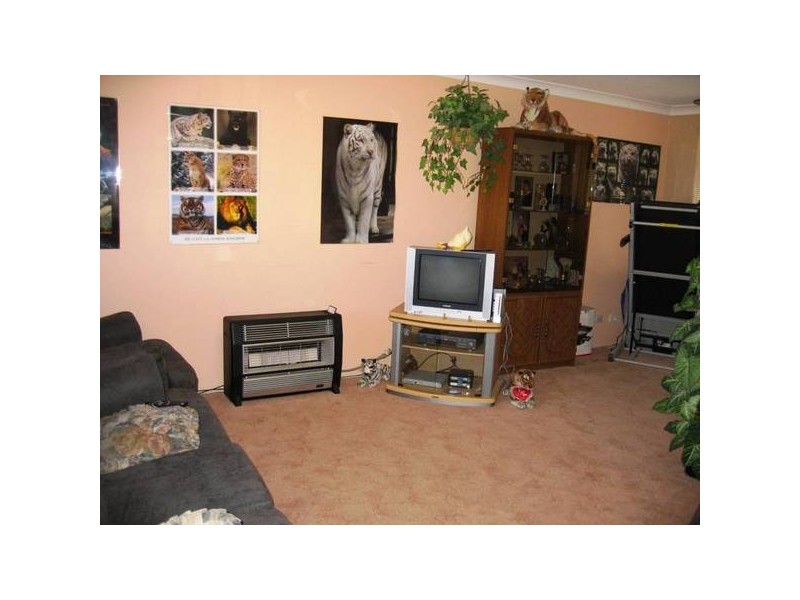 13 Wollaton Grove, Oakhurst NSW 2761