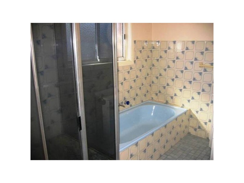 62 Canberra Street, Oxley Park NSW 2760