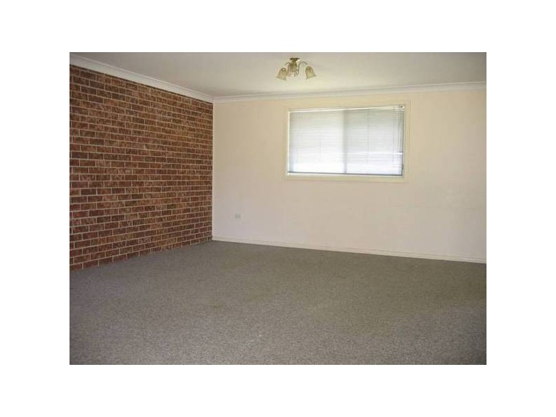 62 Canberra Street, Oxley Park NSW 2760