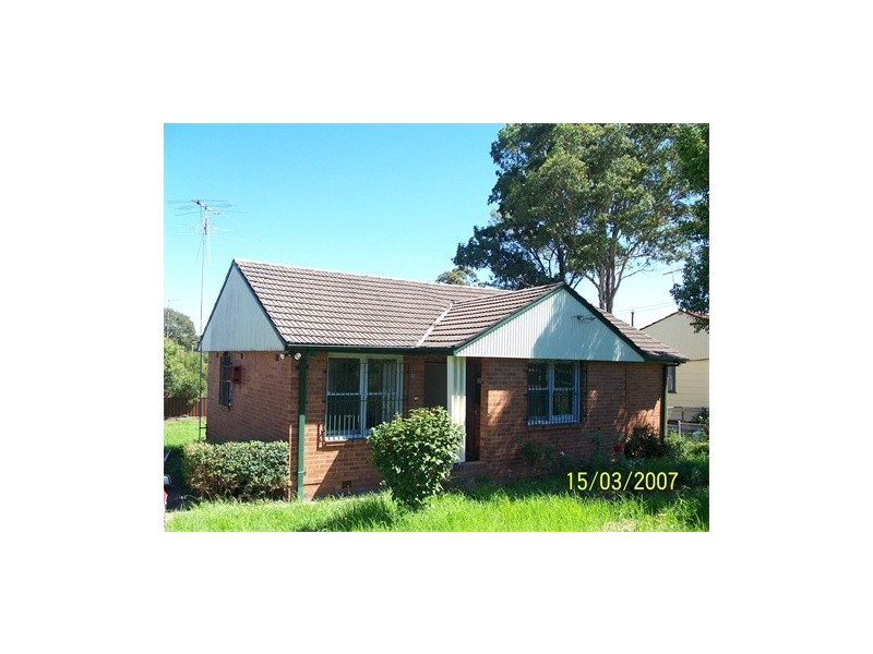 12 WAIKANDA CRESCENT, Whalan NSW 2770