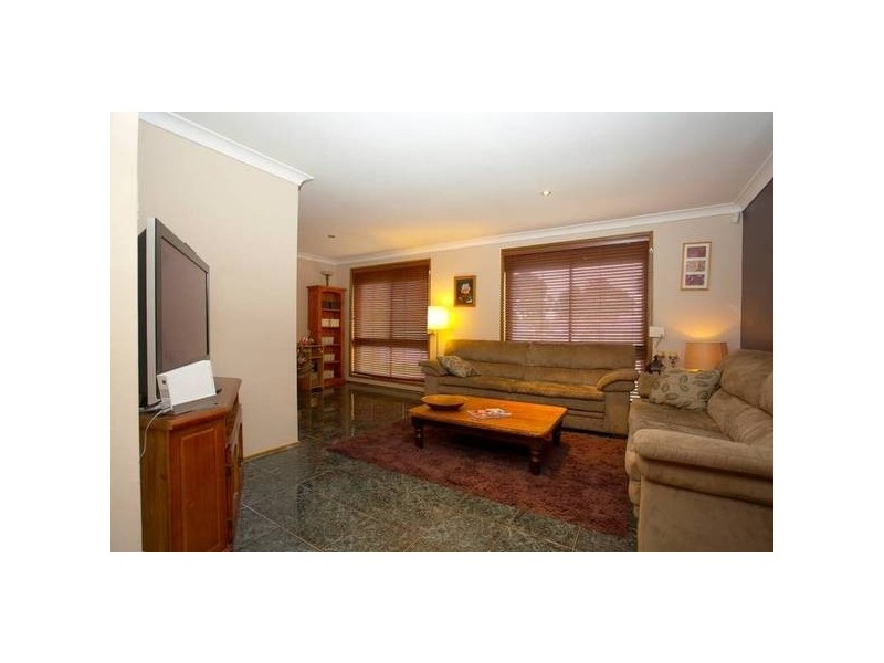 5 Parkinson Grove, Minchinbury NSW 2770