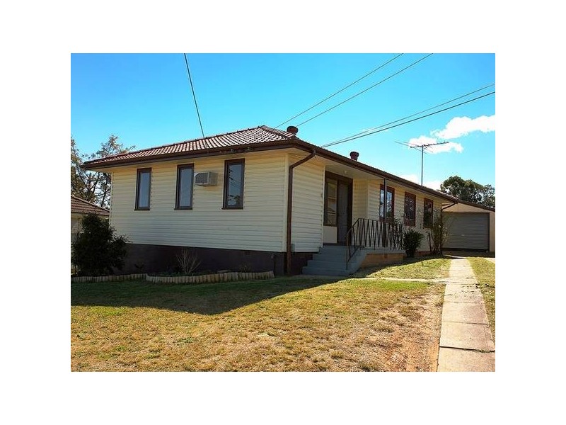 22 Neriba Crescent, Whalan NSW 2770