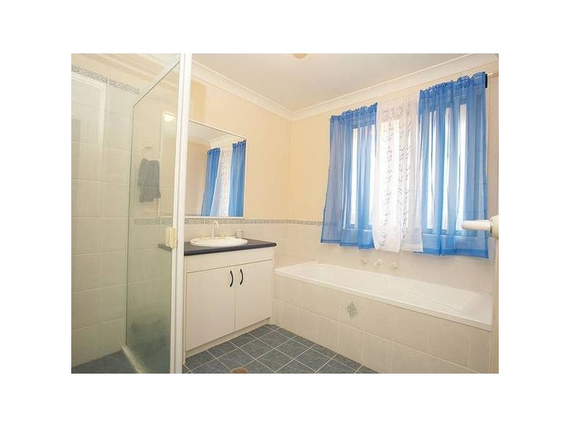 215 Bennett Road, St Clair NSW 2759