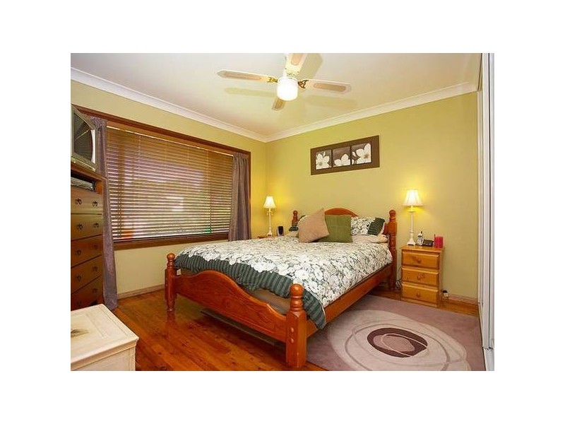 4 Meegan Place, Colyton NSW 2760