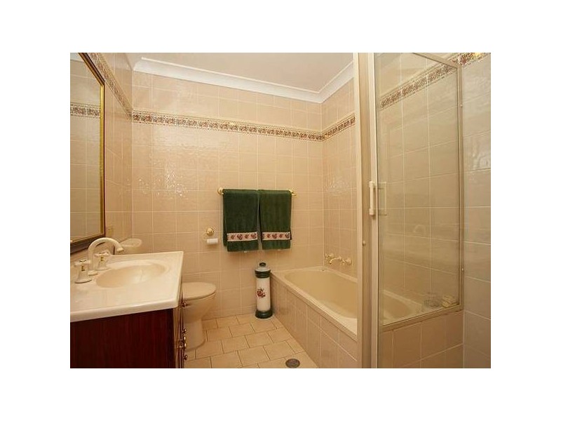 4 Meegan Place, Colyton NSW 2760