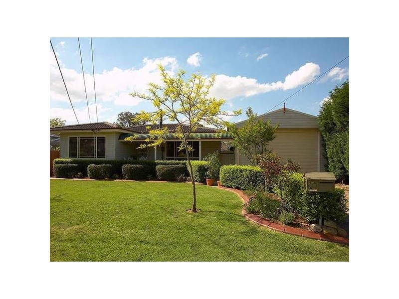 4 Meegan Place, Colyton NSW 2760