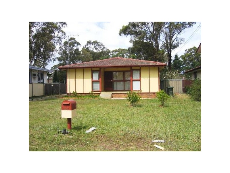 37 Kavieng Avenue, Whalan NSW 2770