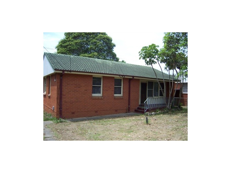 41 MANILA ROAD, Lethbridge Park NSW 2770