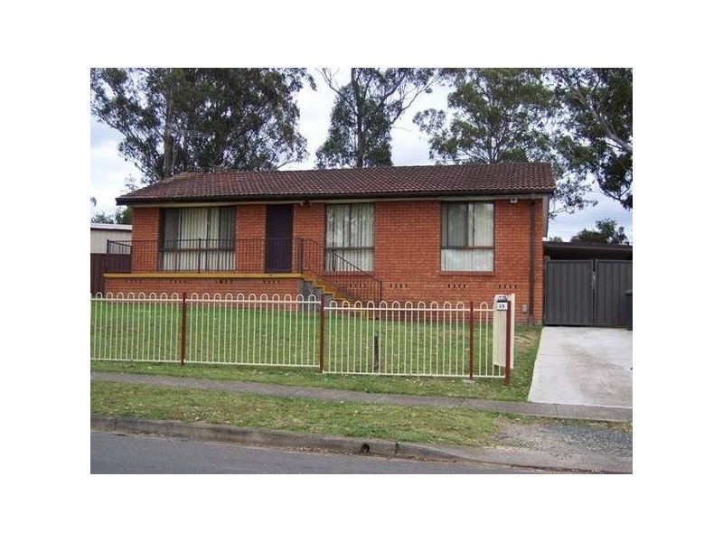 15 CHESTNUT CRESCENT, Bidwill NSW 2770