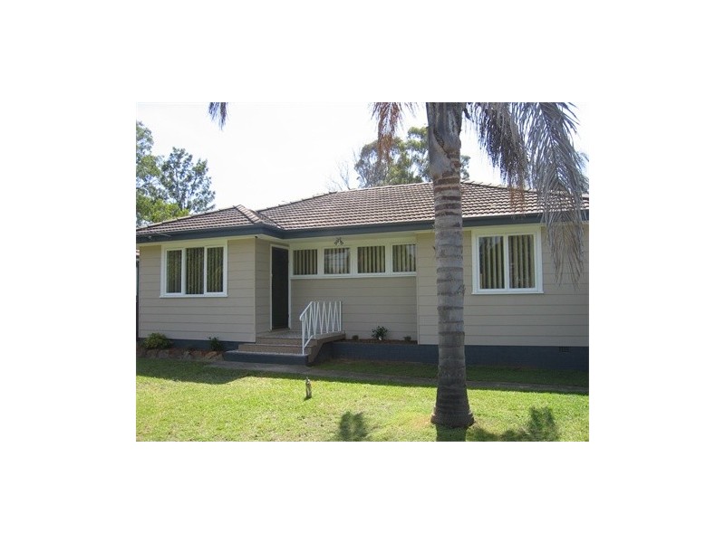 13 GASMATA CRESCENT, Whalan NSW 2770