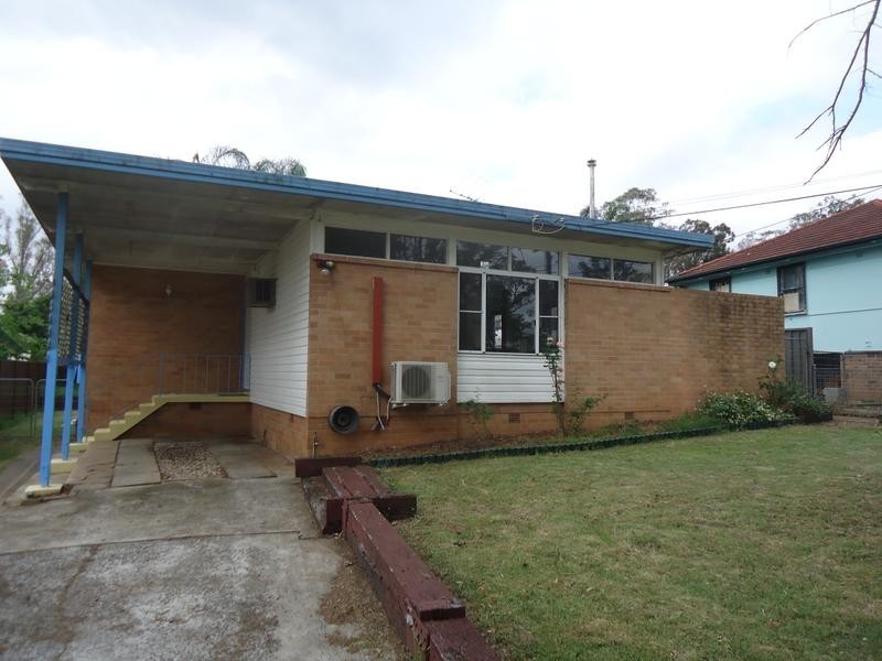 38 TORRES CRESCENT, Whalan NSW 2770