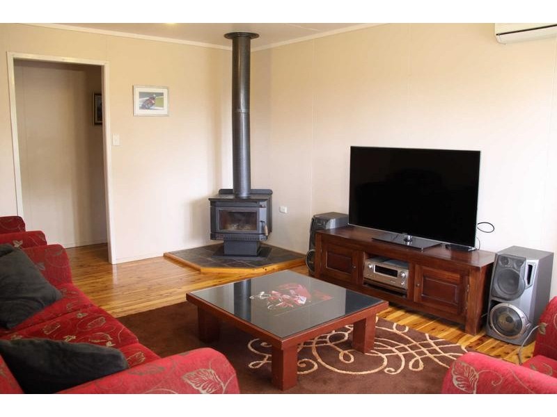 36 Wentworth Street, Leichhardt QLD 4305