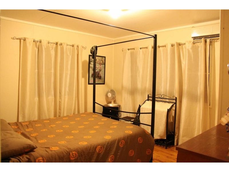 36 Wentworth Street, Leichhardt QLD 4305