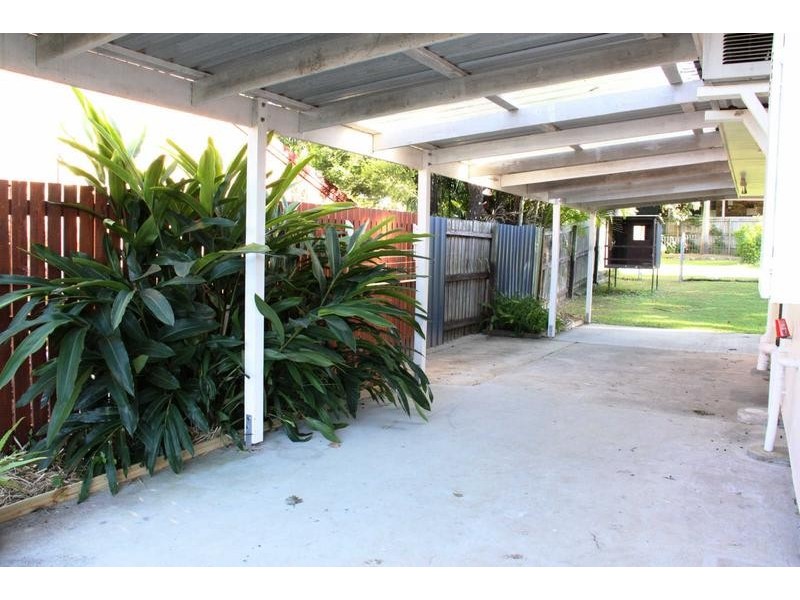 2 Burton Court, Boronia Heights QLD 4124
