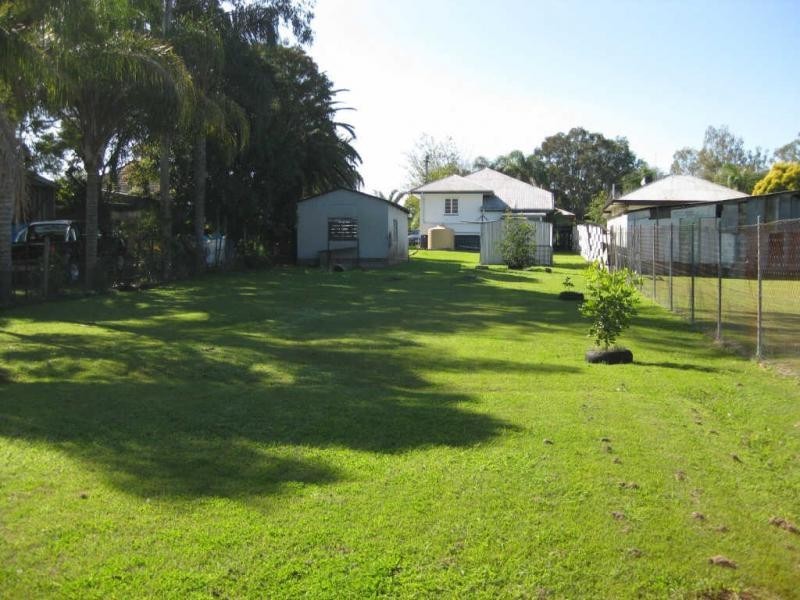 23 Vineyard Street, One Mile QLD 4305