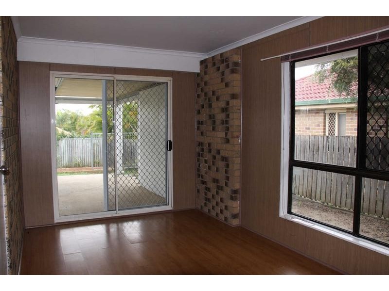 51 Bottlebrush Drive, Regents Park QLD 4118